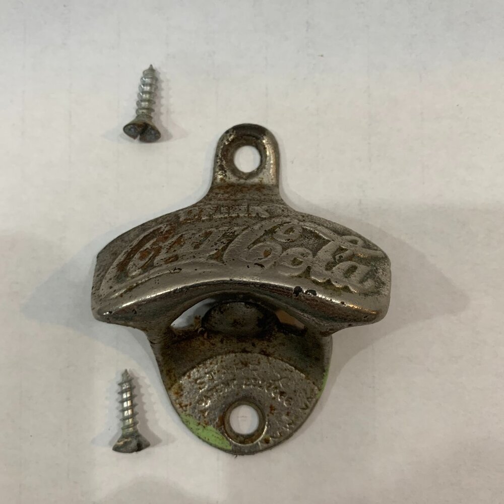 Vintage Starr Coca-Cola Bottle Opener wall/Cabinet Mounted 3.25 Inch Tall.